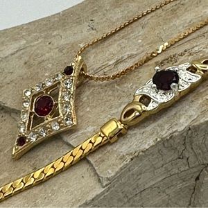 Beautiful Necklace (18”) & Bracelet (diam.2.5”.) SKU 212